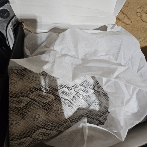 Snake print boots - Picture 8 of 8